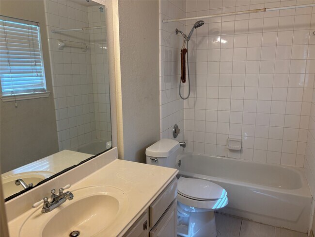 Foto del edificio - 3526 Glenhill Dr