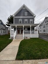 Building Photo - 25 Lester Ave
