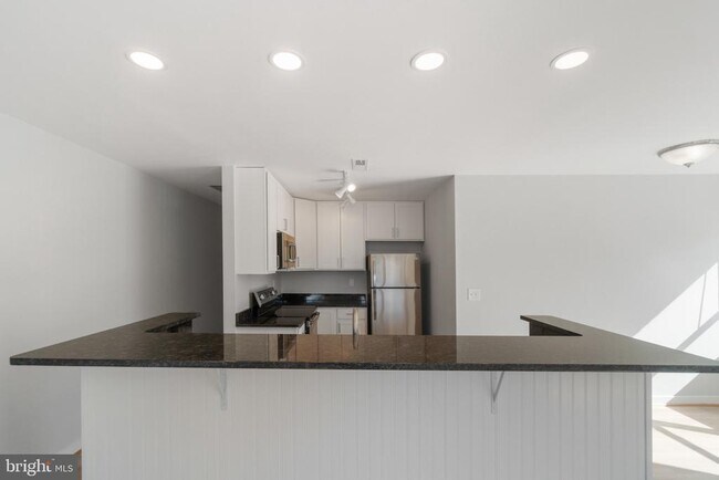 Foto del edificio - 100 Annapolis St