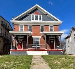 Building Photo - 1328 Chapel St