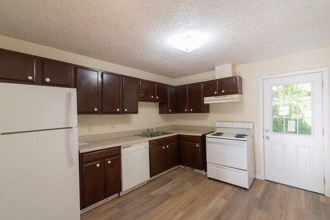 Foto del edificio - 3216 Jim Lee Rd