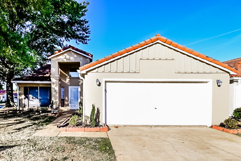 Foto principal - 7187 Atterbury Cir E