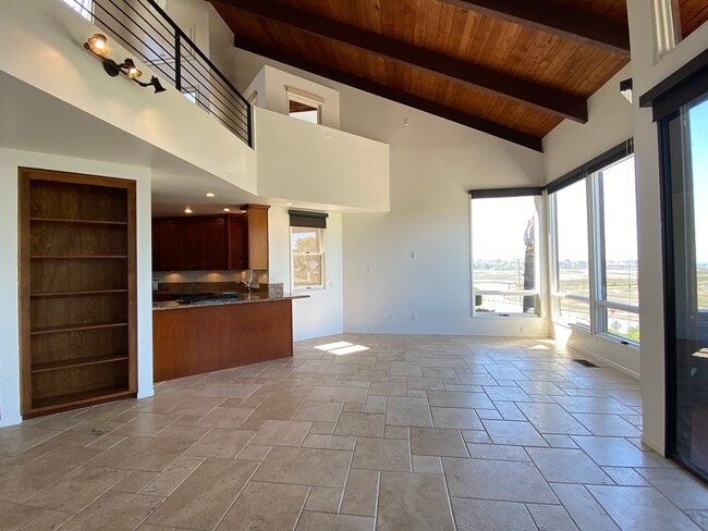 Building Photo - Manchester Duplex
