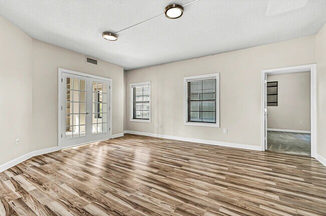 Foto del edificio - 1111 25th St NW