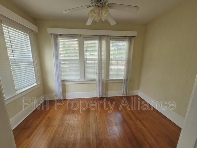 Foto del edificio - 617 N Hyer Ave