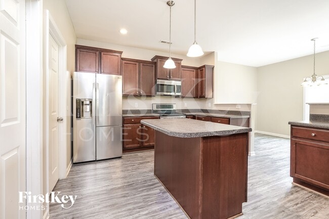 Building Photo - 294 Hartsfield Forest Dr