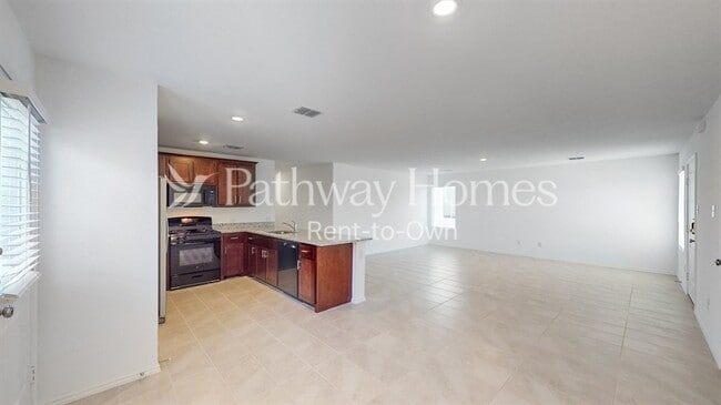 Foto del edificio - 1329 Plum Rd