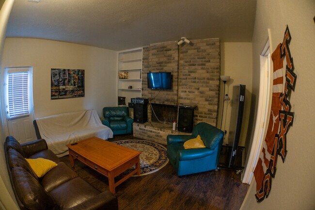 Foto del edificio - 3102 Cedar St