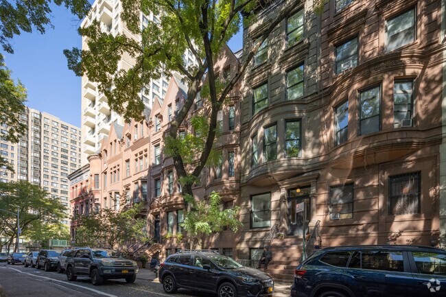 Building Photo - 53 W 90TH St