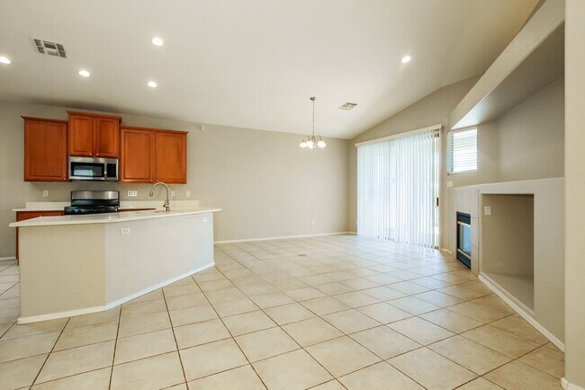 Foto del edificio - 3249 E Fremont Rd