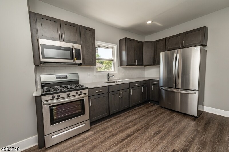 Foto principal - 1101 Ringwood Ave