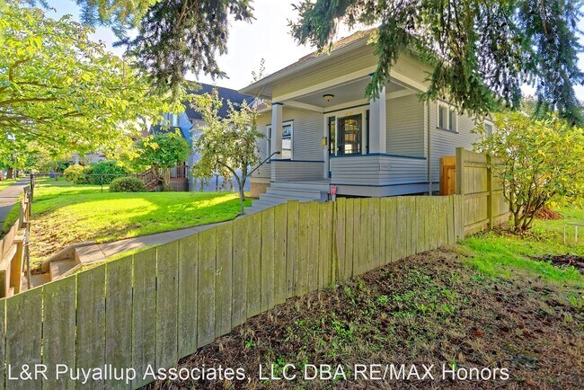 Foto del edificio - 3 br, 1 bath House - 1020 N Steele St
