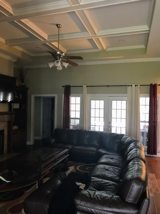 Building Photo - Beautiful home in Grove Point