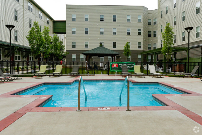 Downtown East Lansing Apartments