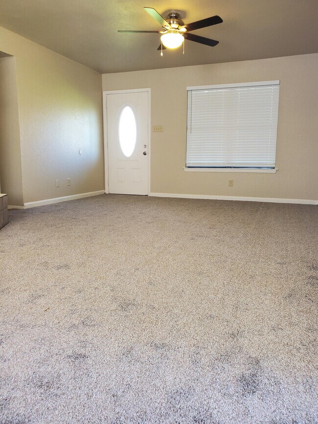 Building Photo - 207 Swisher Rd
