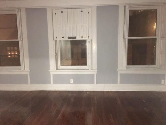 Building Photo - 1118 St Paul St