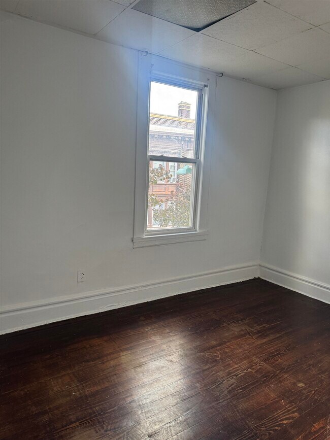 Foto del edificio - 770 Harrison Ave