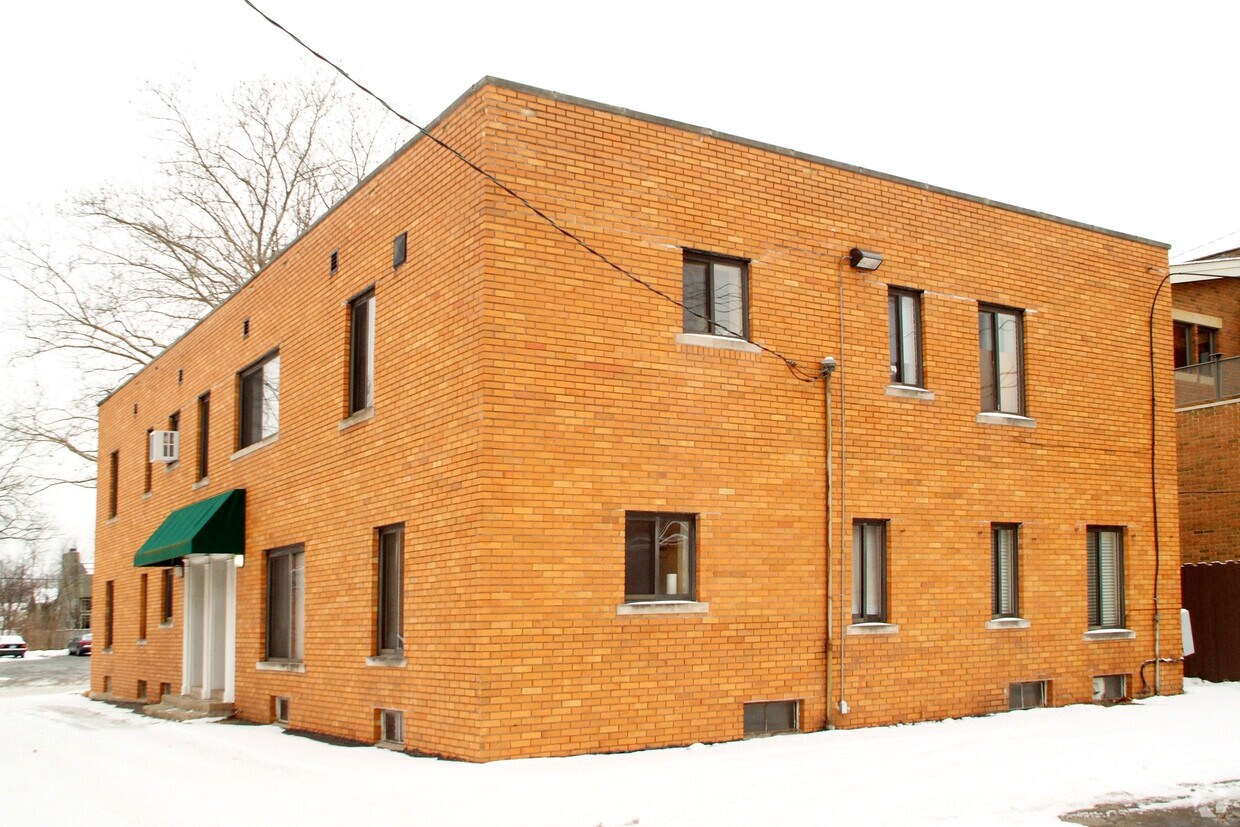 663 Ann St, Birmingham, MI 48009 Apartments in Birmingham, MI