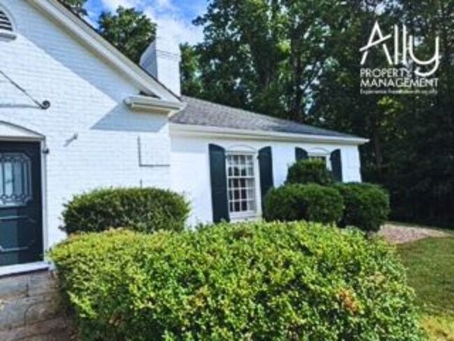 Building Photo - 206 Carrsbrook Dr