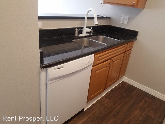 1 Br Bath House 4756 Walden Circle 625 For In 1 Br Bath House 4756 Walden Circle