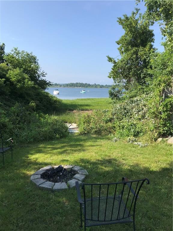 Building Photo - 2 bedroom in Portsmouth RI 02871