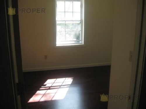 Foto del edificio - 30 Raymond St