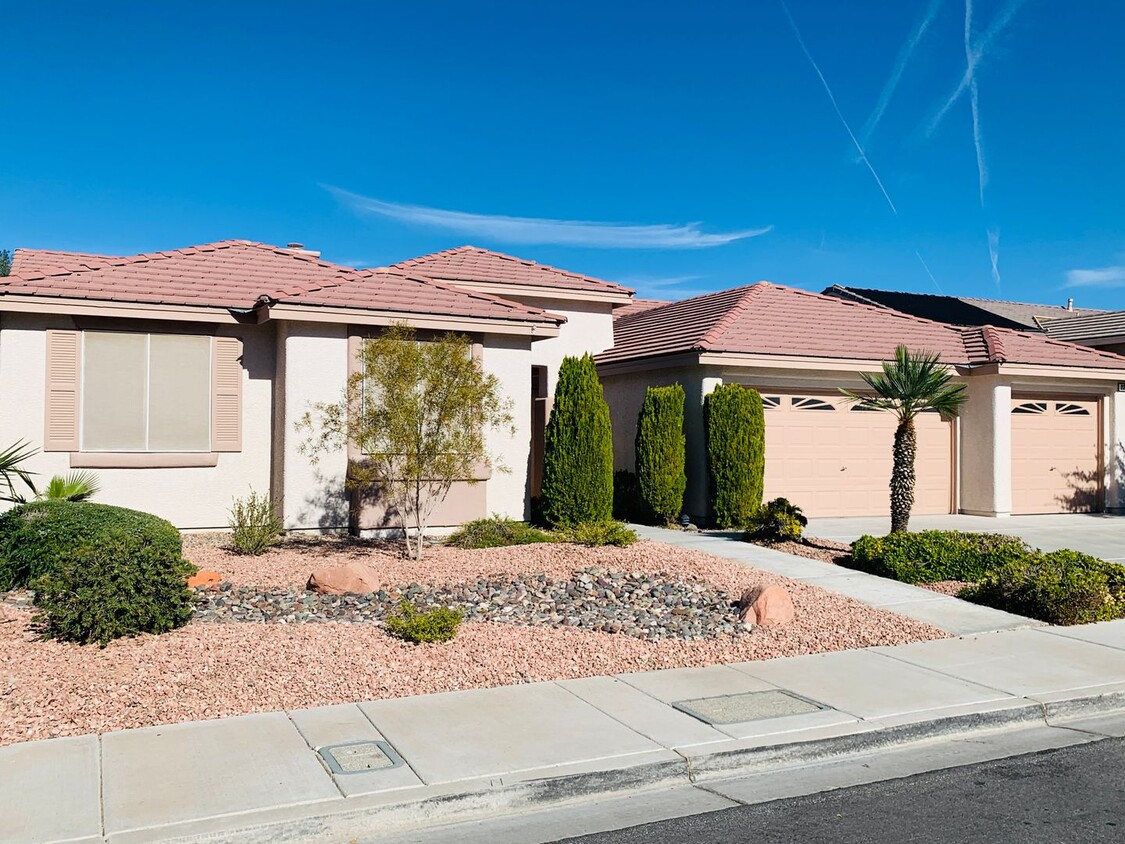 Foto principal - Beautiful home in Green Valley