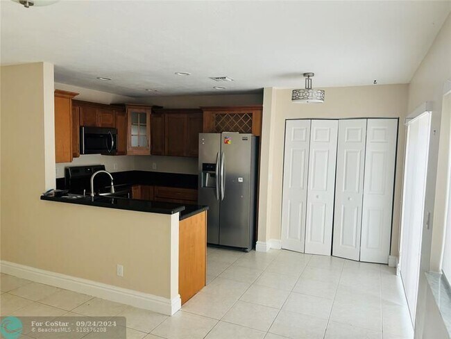 Building Photo - 516 NW 208th Way