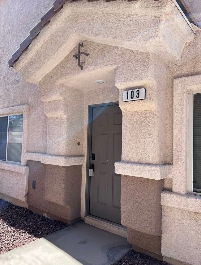 Foto del edificio - 6463 E Elwood Mead Ave