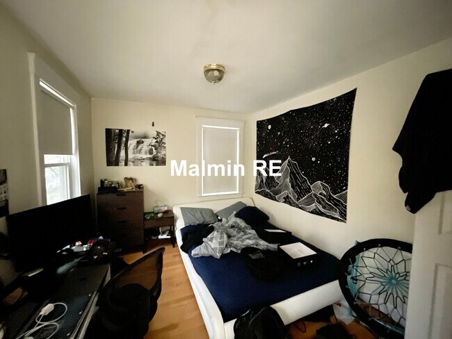 Foto del edificio - 27 Iroquois St