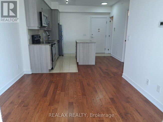 Photo du bâtiment - 9205-9205 Yonge St