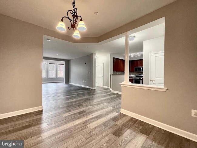 Building Photo - 500 Belmont Bay Dr
