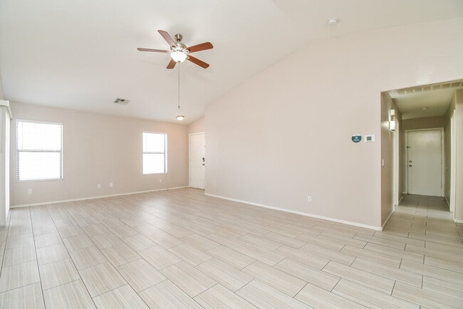 Building Photo - 2460 W Tanner Ranch Rd