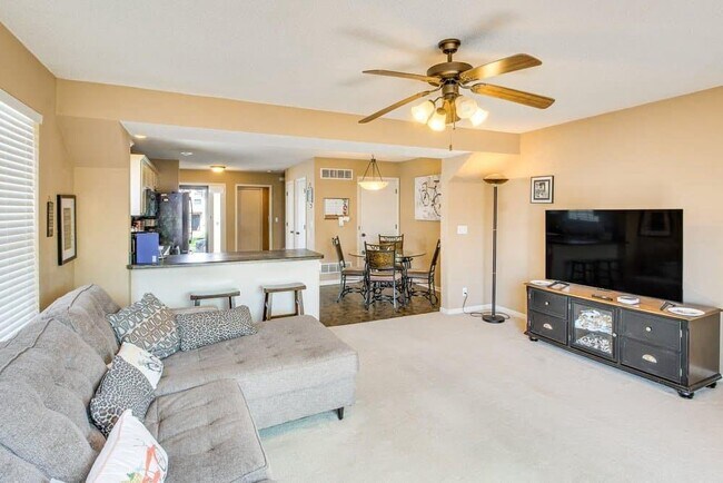 Foto del edificio - 2230 SW Suncatcher Rd