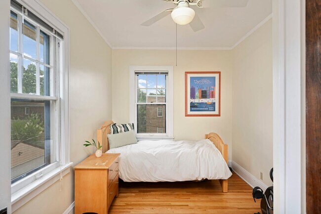 Foto del edificio - 3520 DuPont Ave S