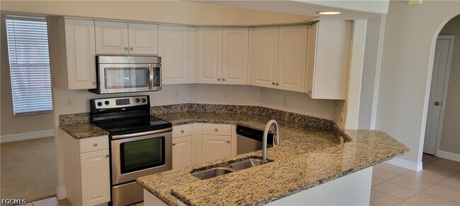 Foto del edificio - 902 SW 21st Ln