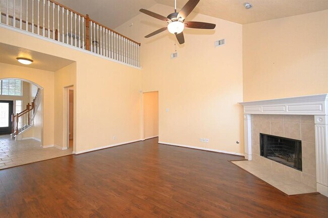 Building Photo - 10406 Centennial Bridge Ct
