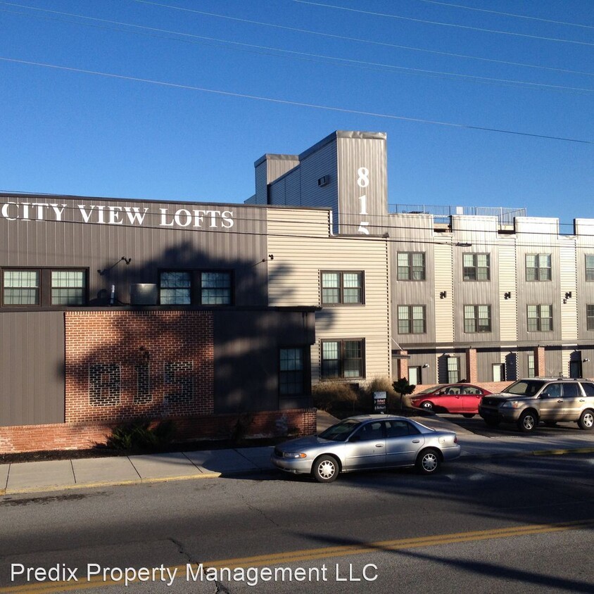 Foto principal - 815 N George St
