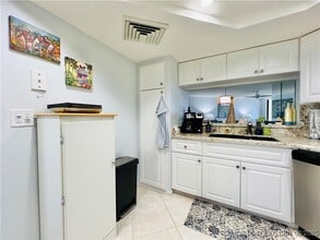 Building Photo - 9500 S Ocean Dr
