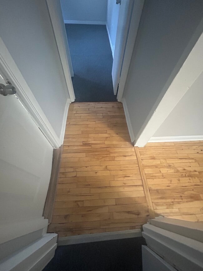 Hallway - 40 Moulson St