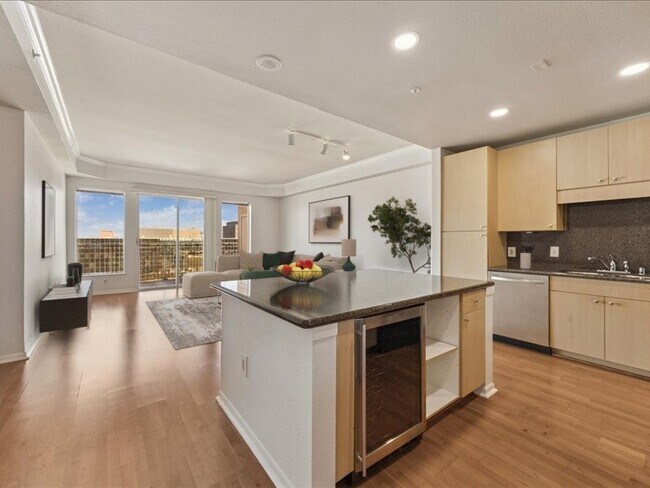 Foto del edificio - 3505 Sage Rd