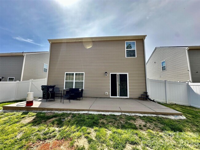 Foto del edificio - 1339 Mifflin Ln