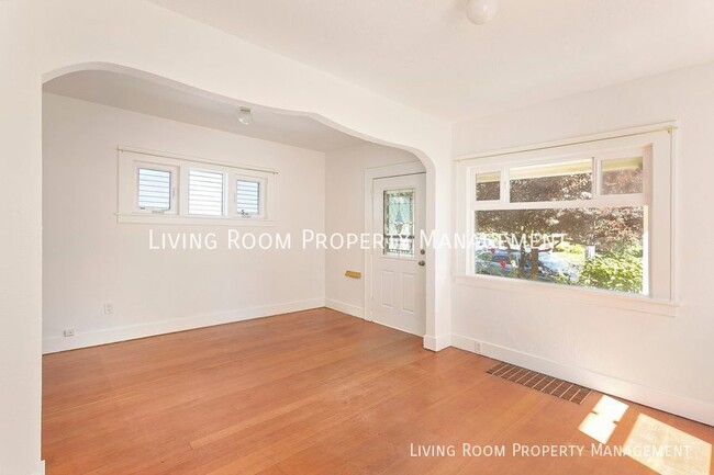 Foto del edificio - Cute Close-In Bungalow in Eliot Neighborhood