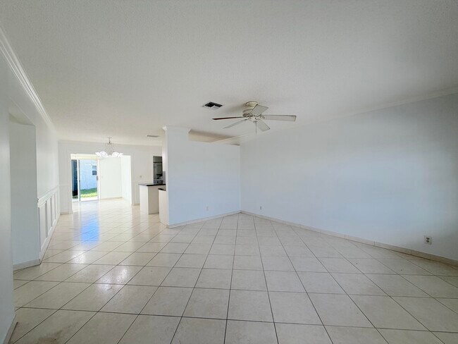 Foto del edificio - 2704 Knight Ln
