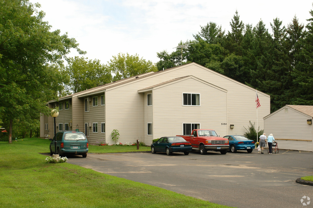 Primary Photo - Sunrise River Apartments