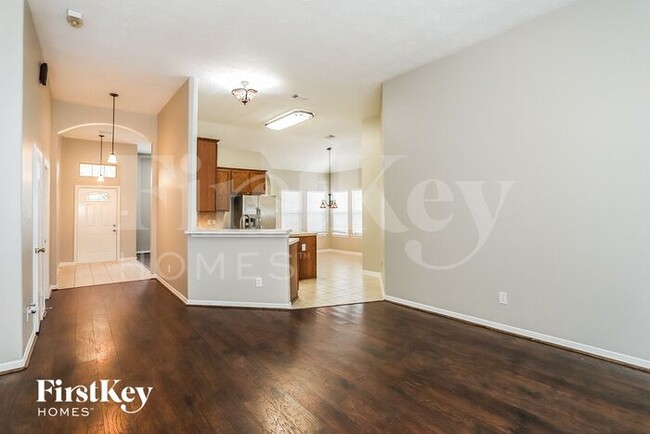 Building Photo - 28607 Hidden Lake West