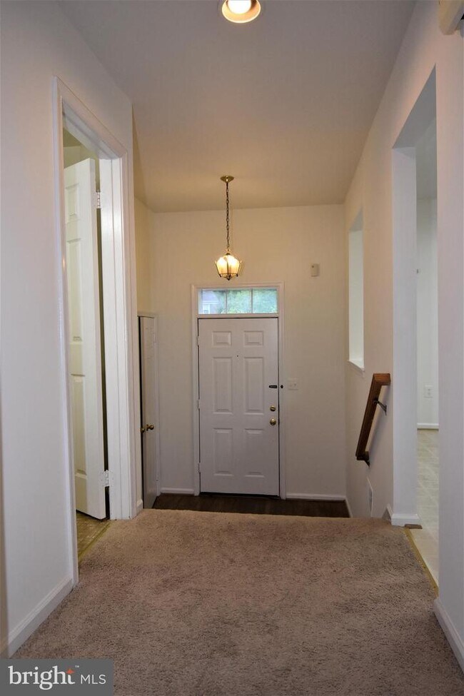 Building Photo - 11131 Cedarwood Dr