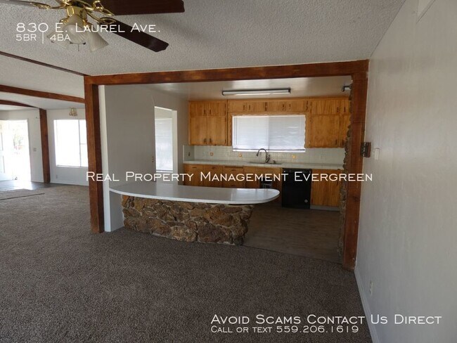 Building Photo - 830 E. Laurel Ave - Zero Deposit, Ask us how!