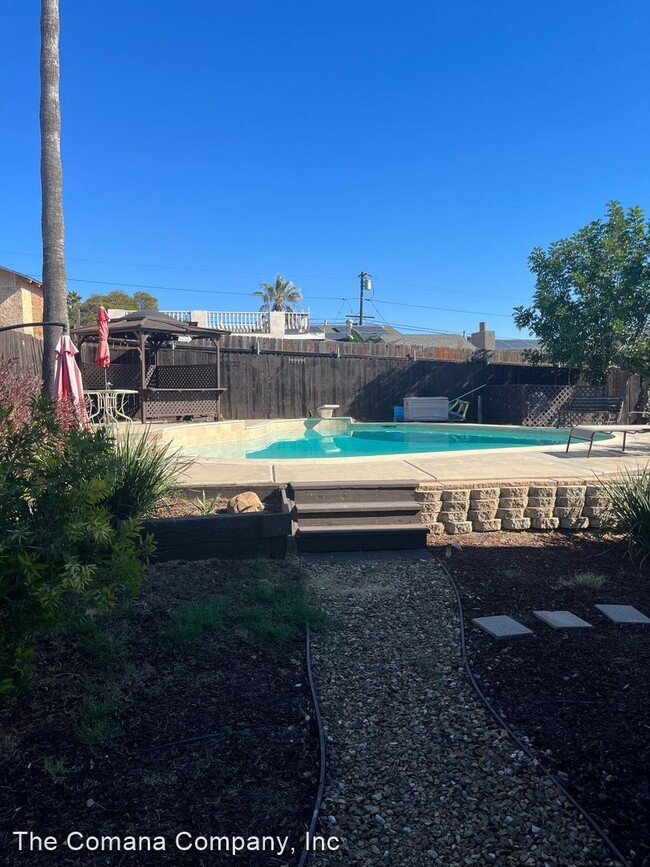 Foto del edificio - 3 br, 2 bath House - 2235 Calle Serena