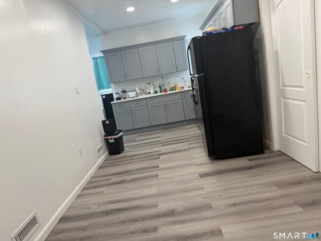 Foto del edificio - 144 Palisade Ave